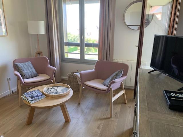 L'Appartement Vue Mer De La Villa Des Rosiers - Trouville Sur Mer Exterior foto
